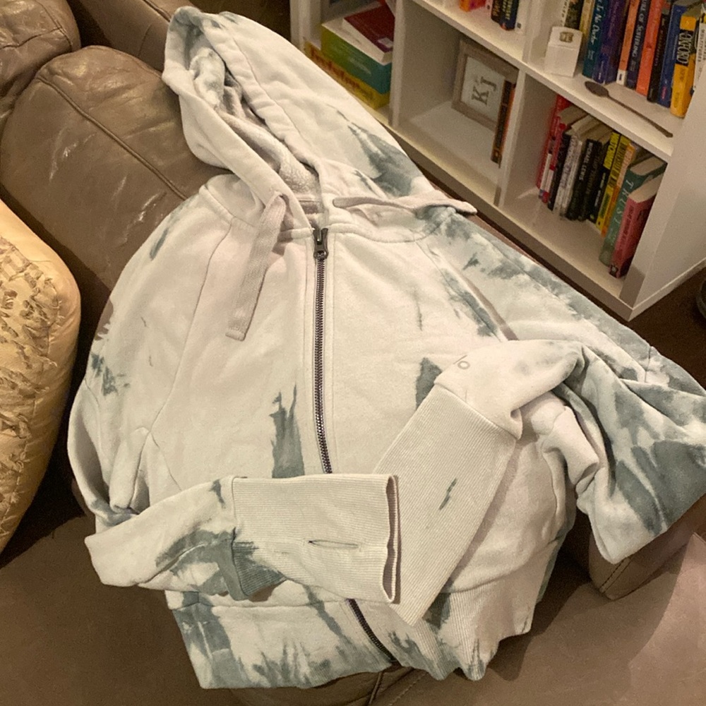Alo Yoga ZipUp Jacket
